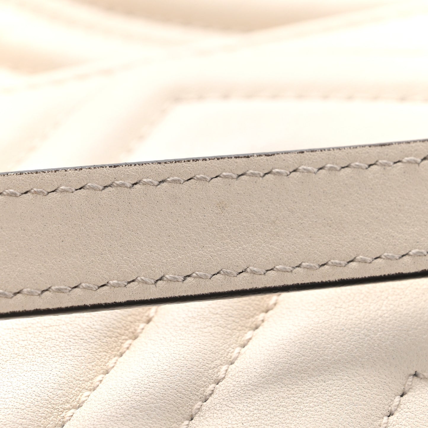 Calfskin Matelasse Small GG Marmont Shoulder Bag White
