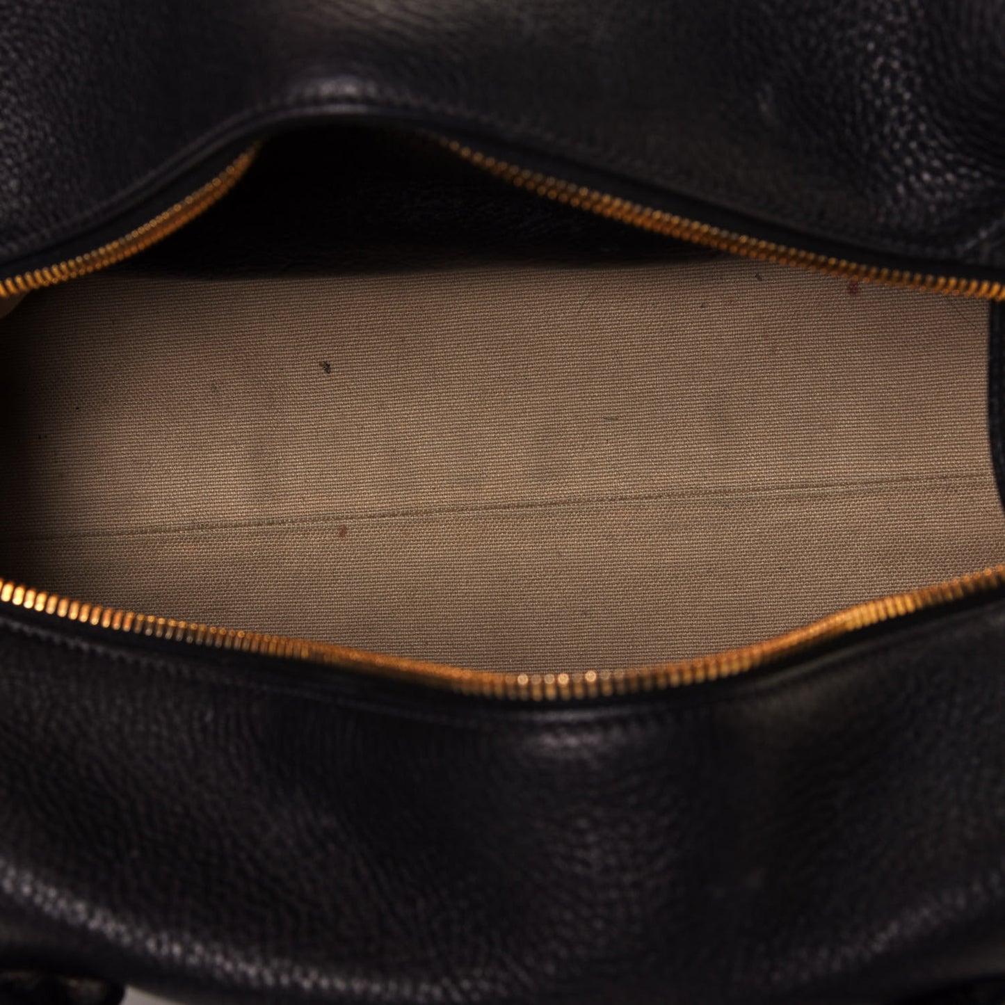 Vitello Daino Satchel Black