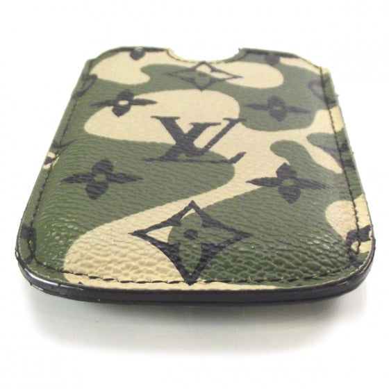 Louis Vuitton Monogramouflage iPhone Case 4 of 9