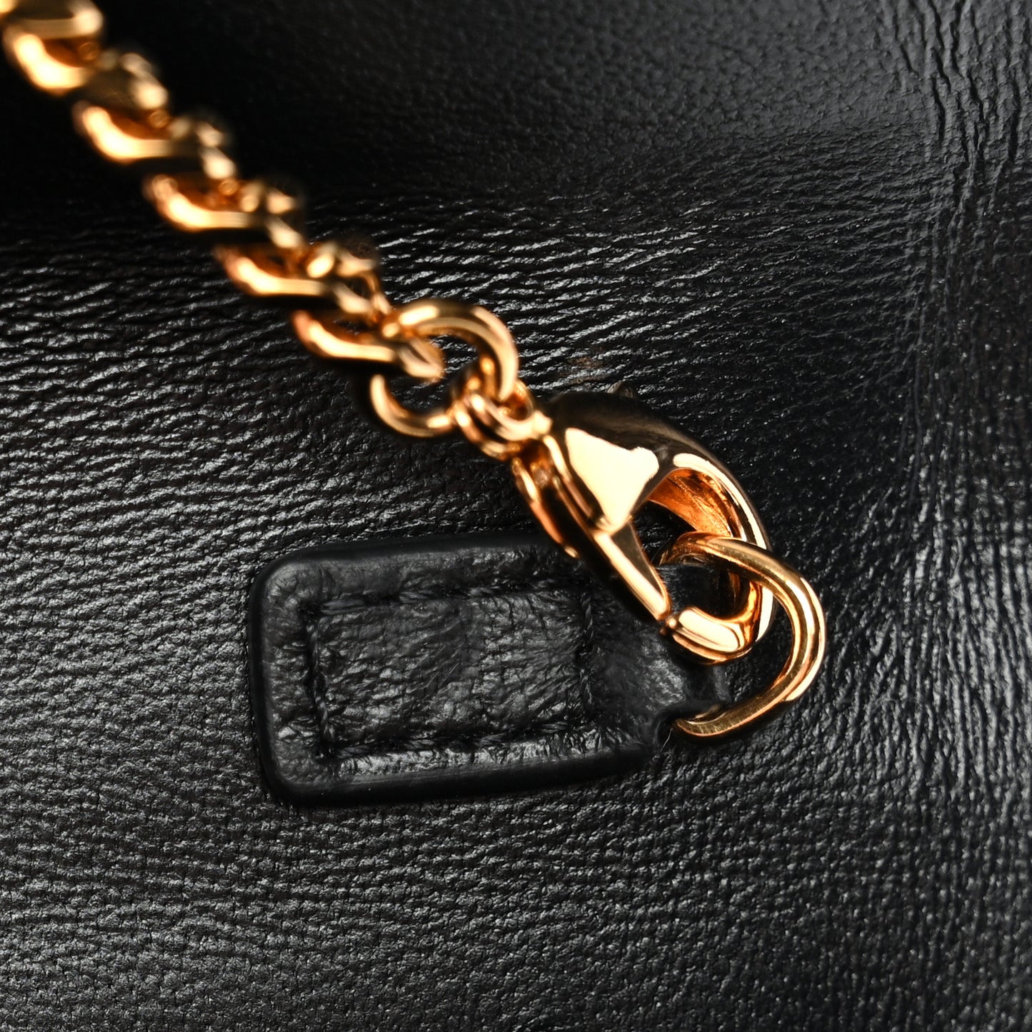 Patent Medusa Clutch With Chain Black