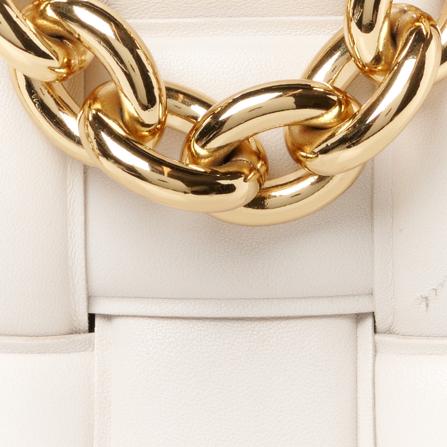 Bottega Veneta Lambskin Maxi Intreccio Padded Chain Cassette Crossbody Bag White 10 of 14