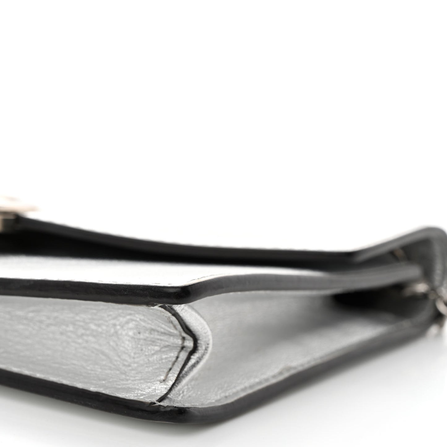 Vitello Catalan Mirror F is Fendi Medium Envelope Wallet on Chain Argento