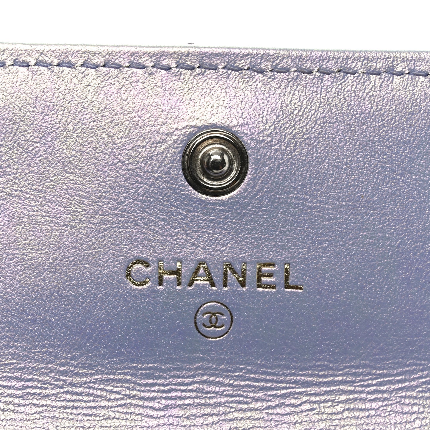 Iridescent Calfskin Quilted Chanel 19 Flap Card Holder Light Purple