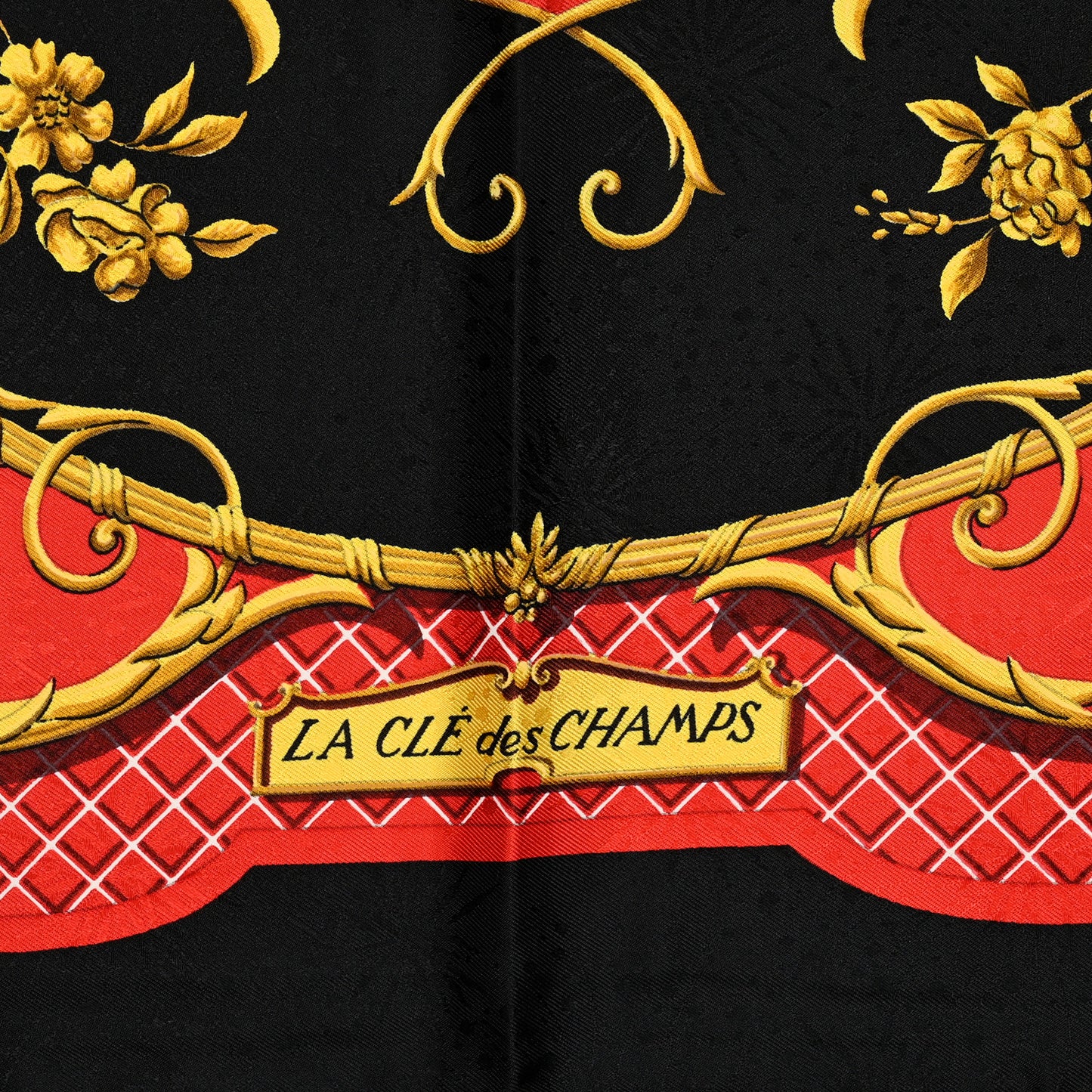 Jacquard Silk La Cle Des Champs Scarf 90
