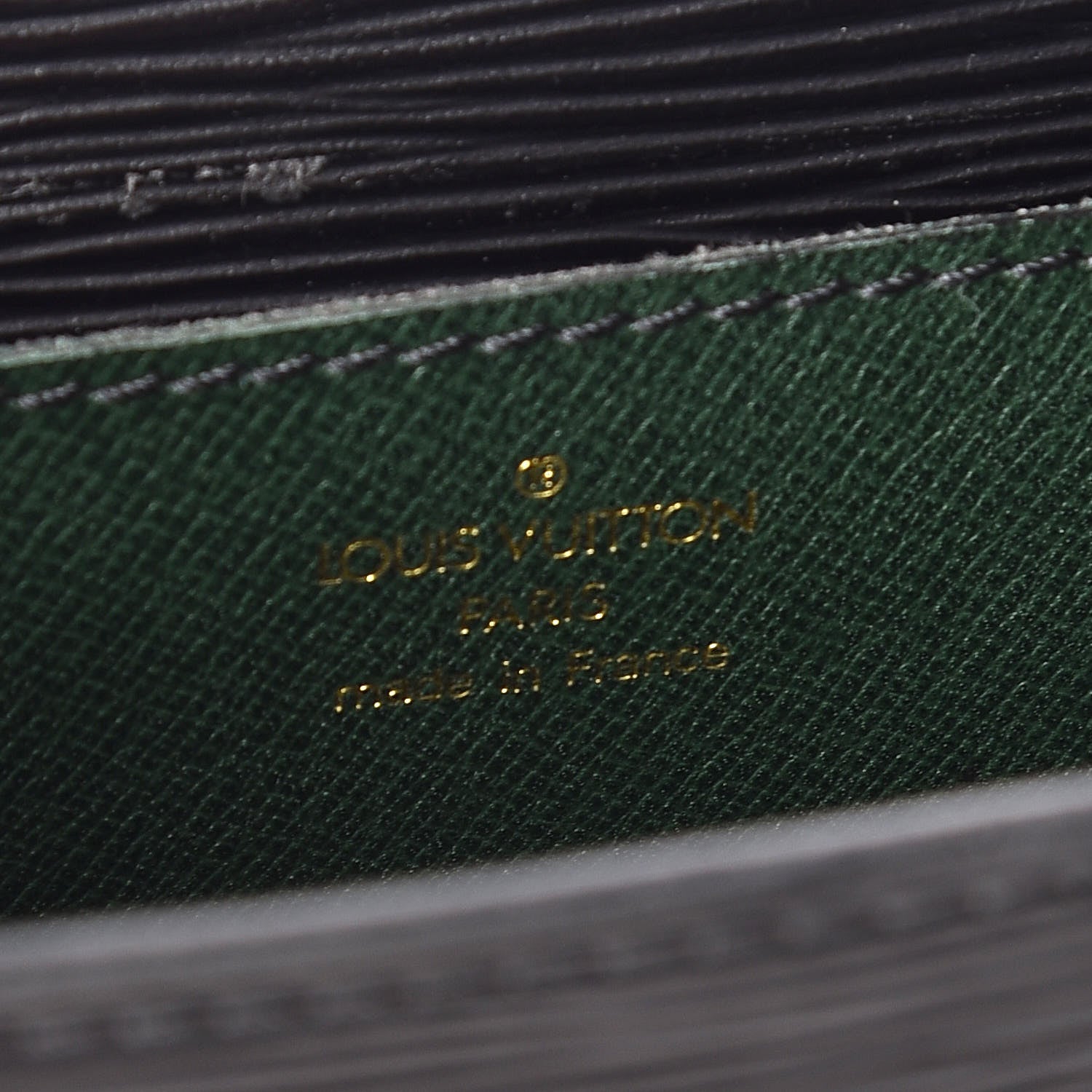 Louis Vuitton Epi Porte-Documents Bandouliere Black 10 of 20