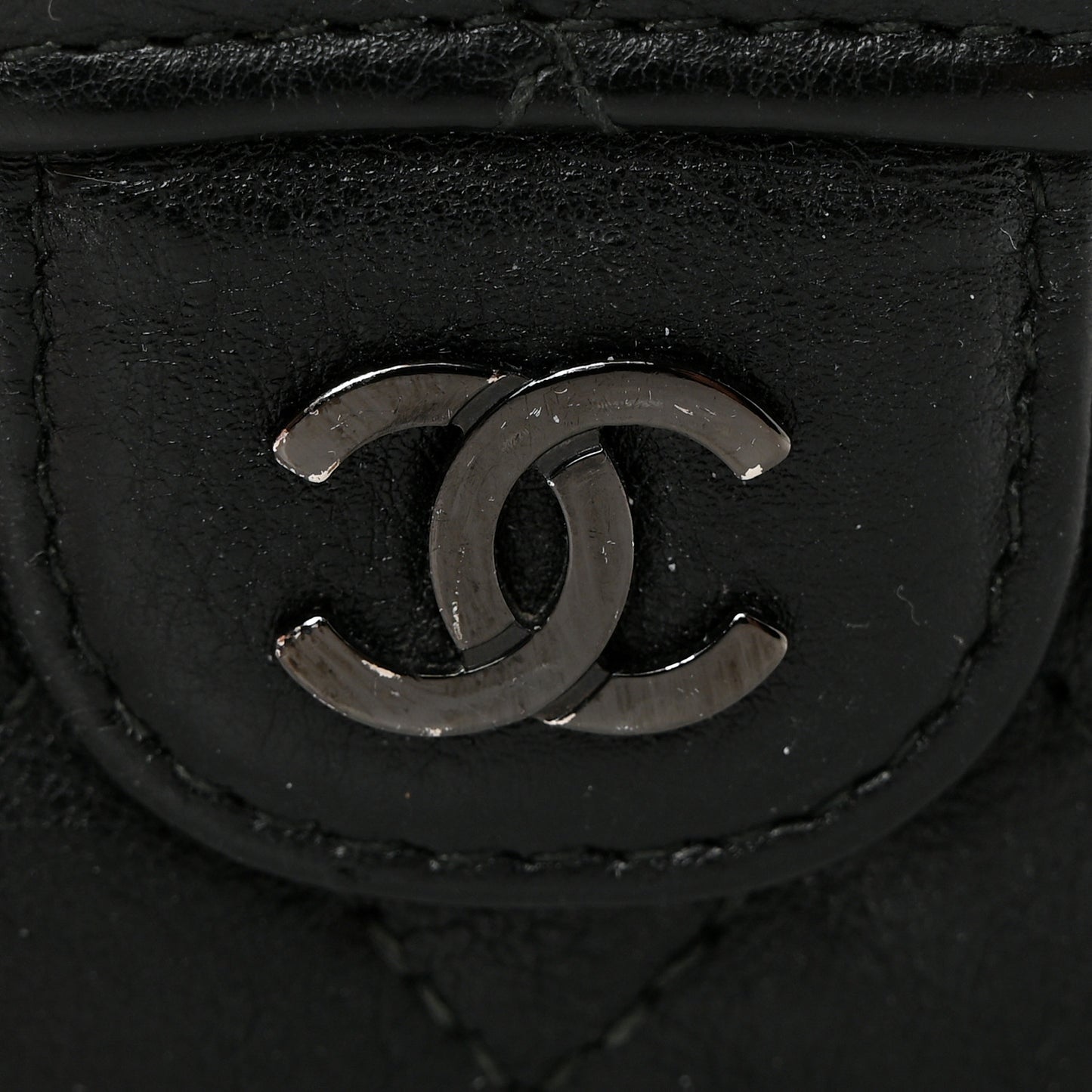 Crumpled Calfskin Quilted Flap Card Holder Wallet So Black