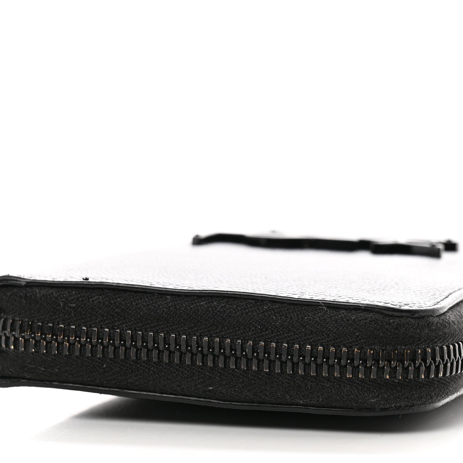 Saint Laurent Grain De Poudre Matelasse Chevron Monogram Monochrome Zip Around Wallet Black 8 of 10