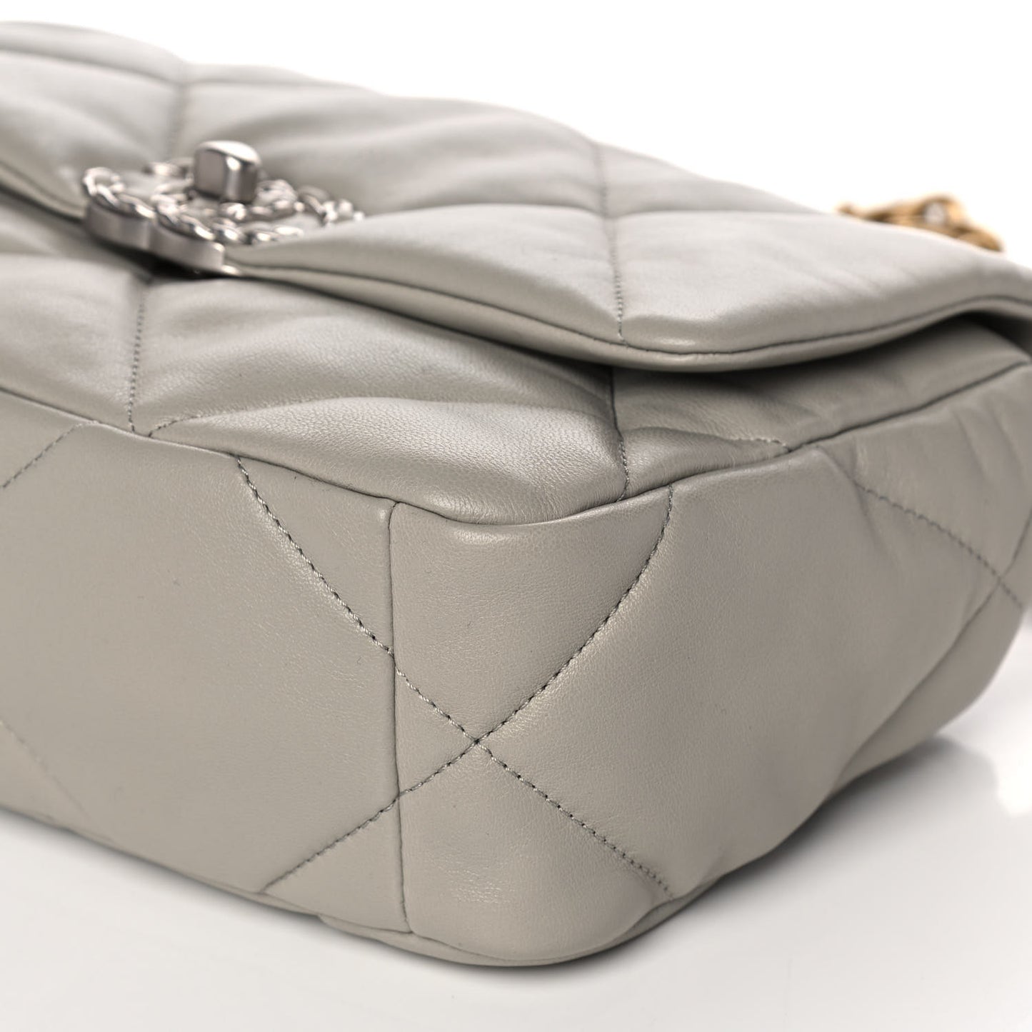 Goatskin Quilted Medium Chanel 19 Flap Grey