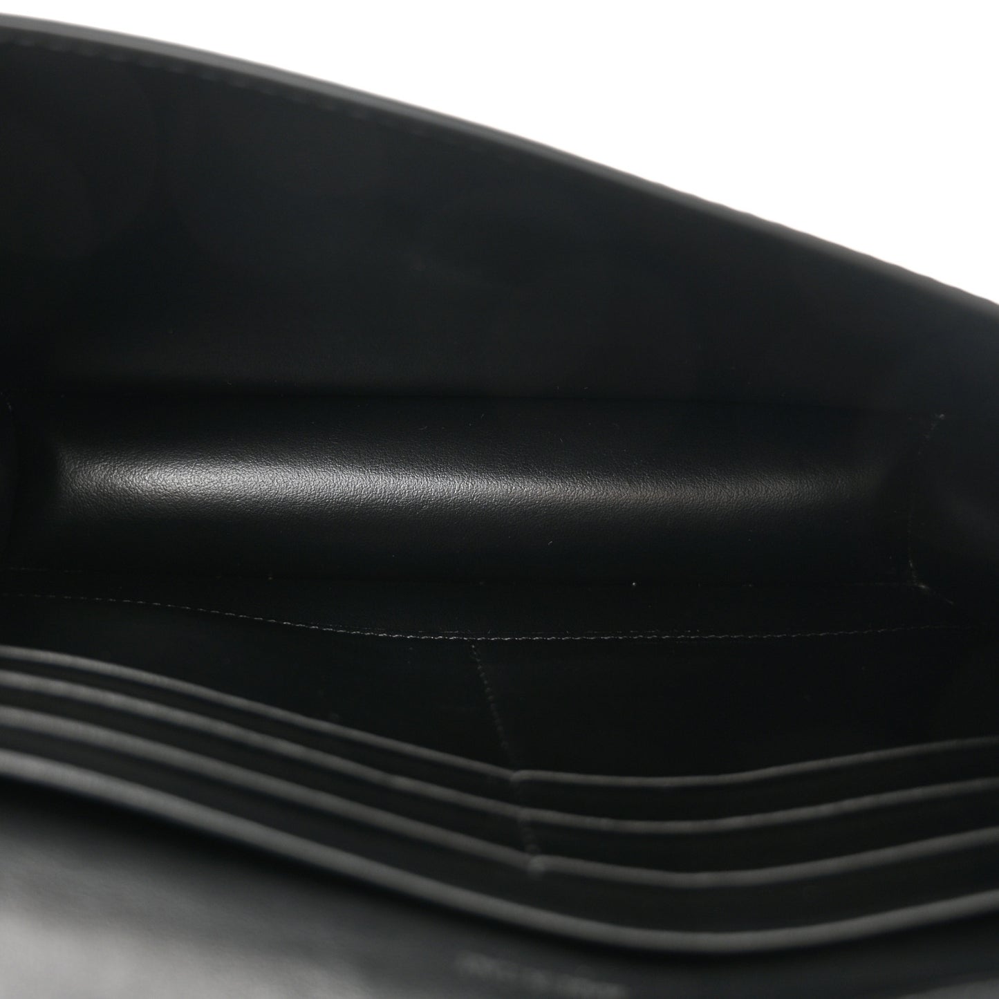 Shiny Calfskin Triomphe Maillon Wallet on Chain Black