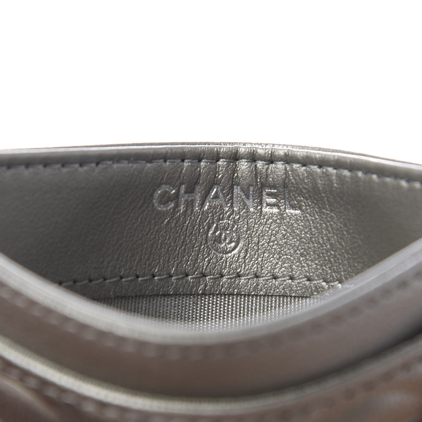 Goatskin Camellia Embossed Card Holder Grey