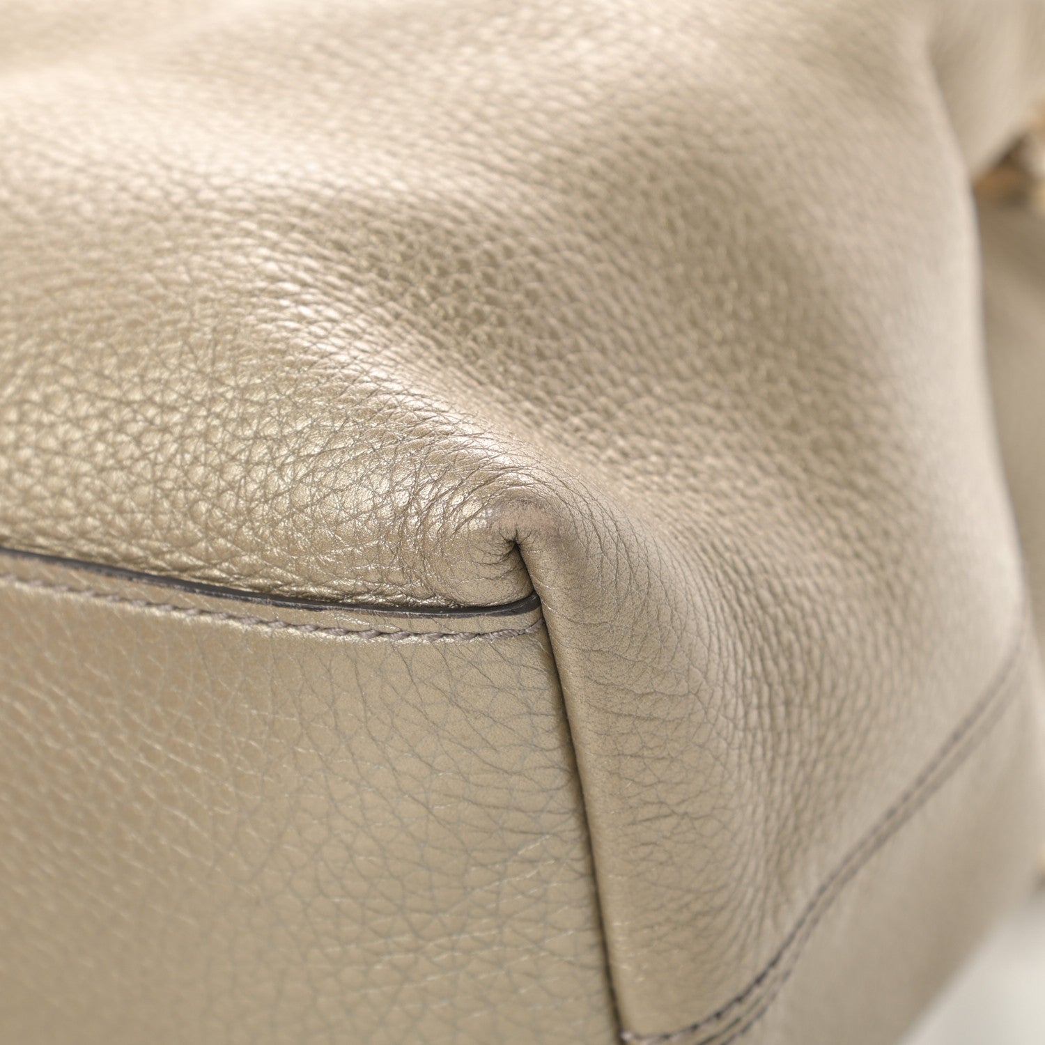 Gucci Metallic Pebbled Calfskin Medium Soho Chain Shoulder Bag Golden Beige 11 of 14