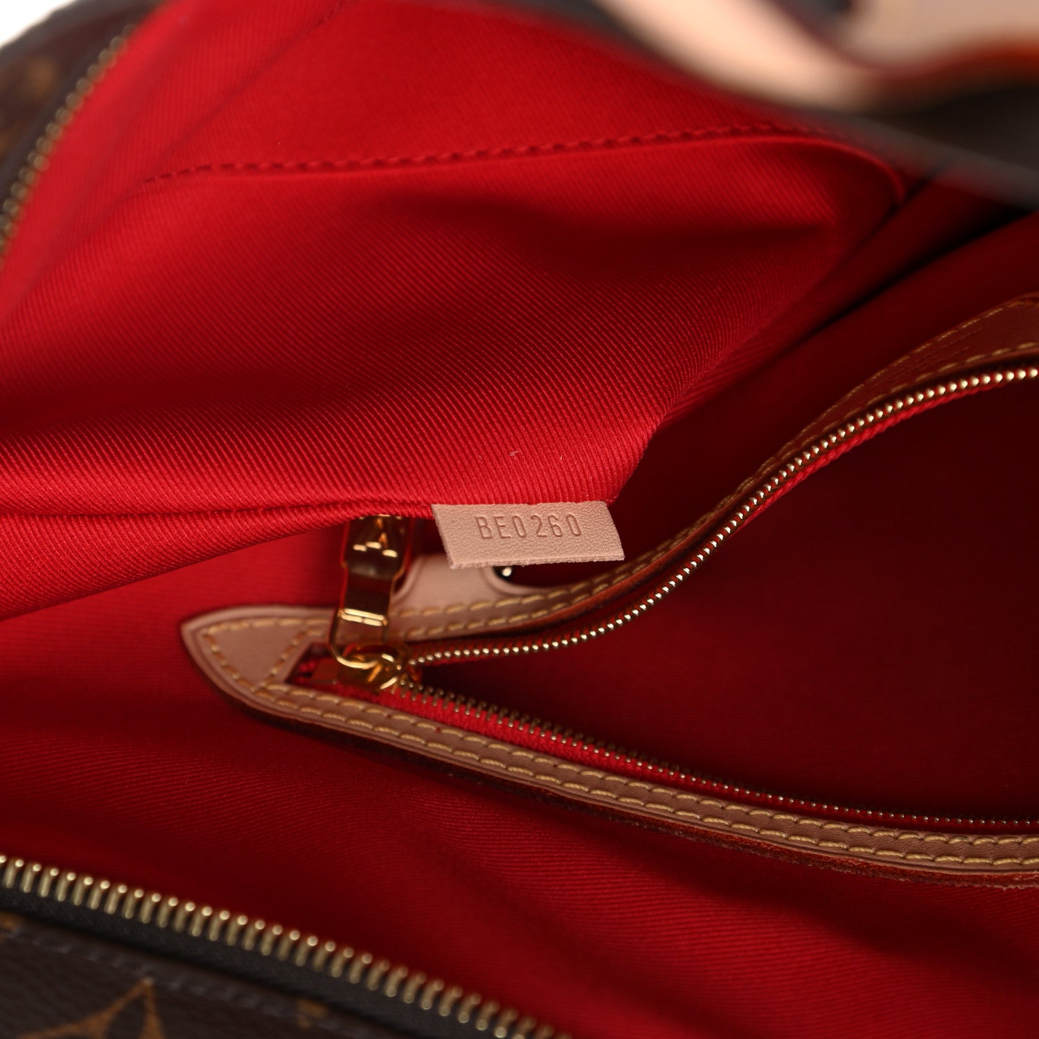 Louis Vuitton Monogram Carry It 7 of 10