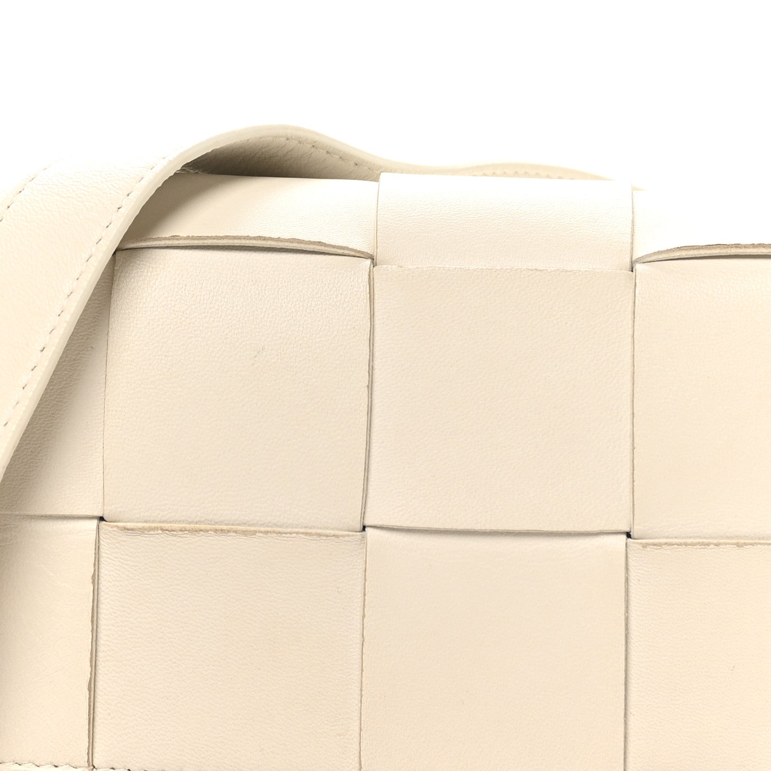 Bottega Veneta Nappa Maxi Intreccio The Belt Cassette Bag White 6 of 8