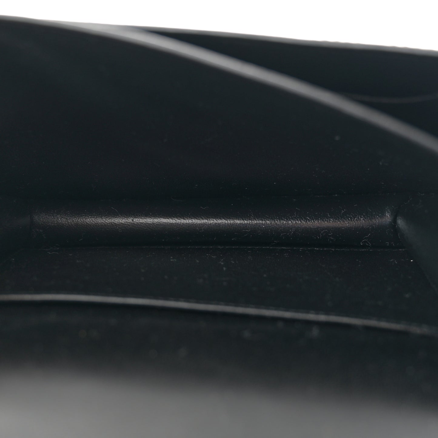 Epsom Constance 18 Black