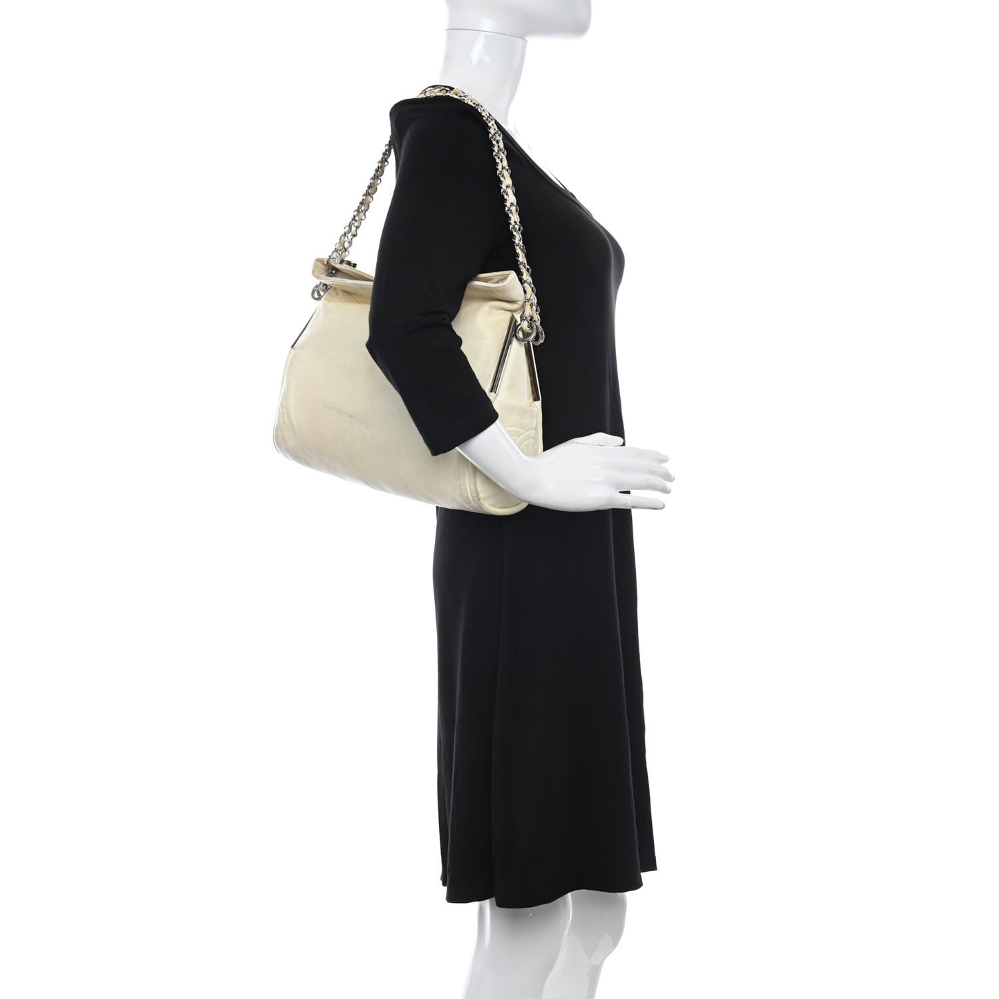 Lambskin Medium Ultimate Soft Tote Ivory