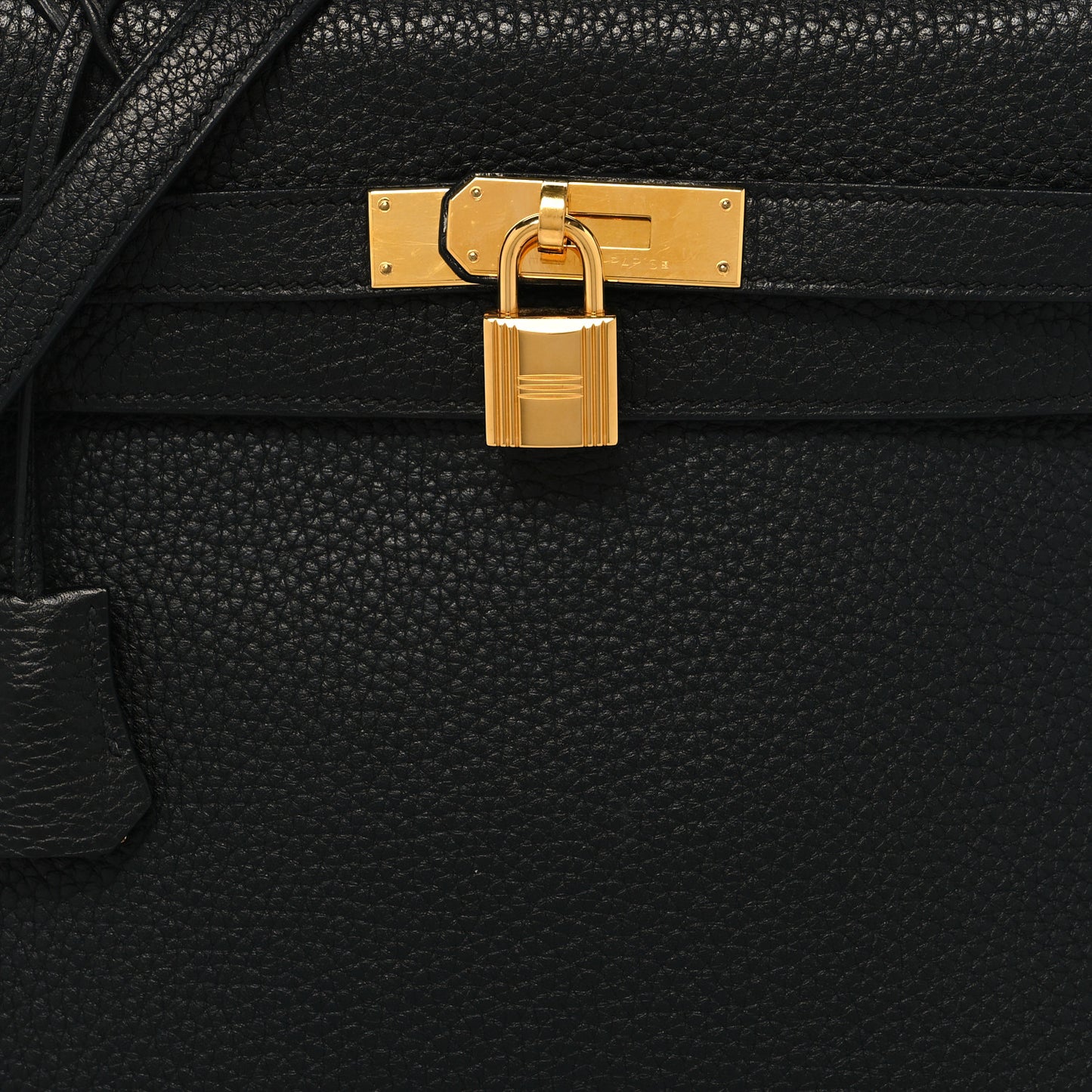 Taurillon Clemence Kelly Retourne 32 Black