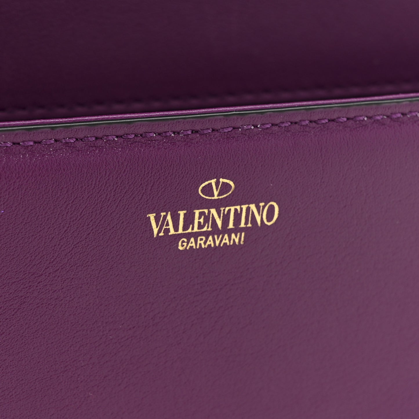 Calfskin Vlogo Loco Shoulder Bag Prune