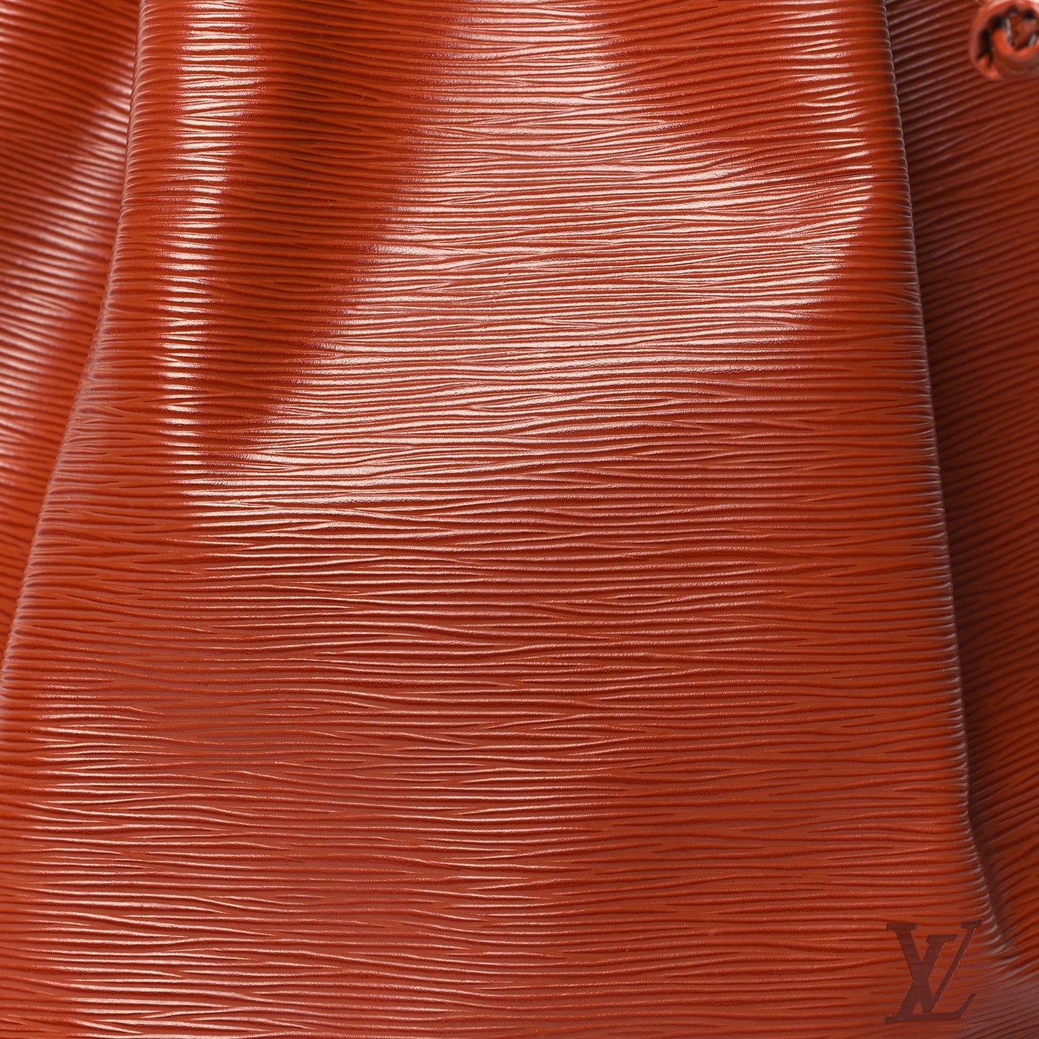 Louis Vuitton Epi Noe Kenyan Fawn 7 of 12