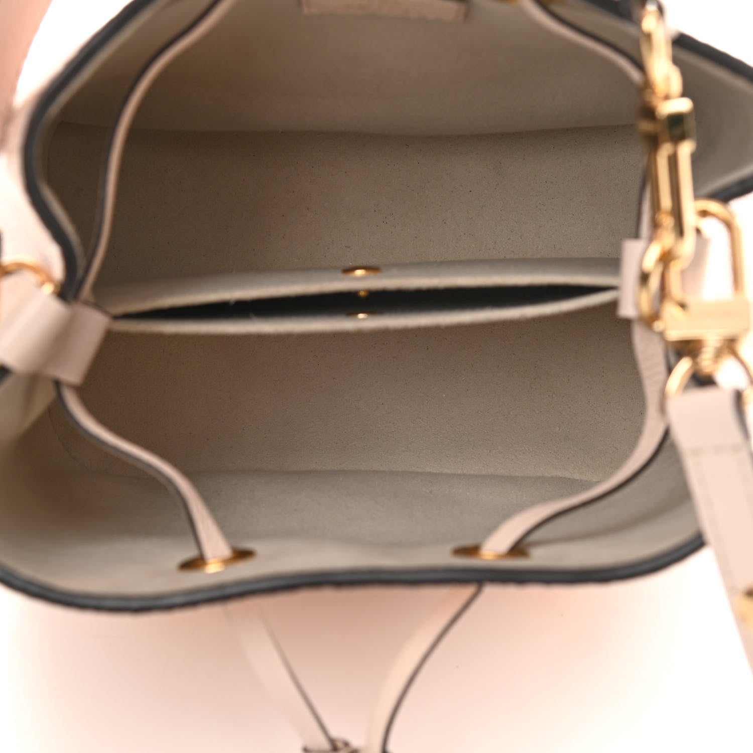 Louis Vuitton Empreinte Monogram Giant By The Pool Neonoe BB Cream Saffron 5 of 15