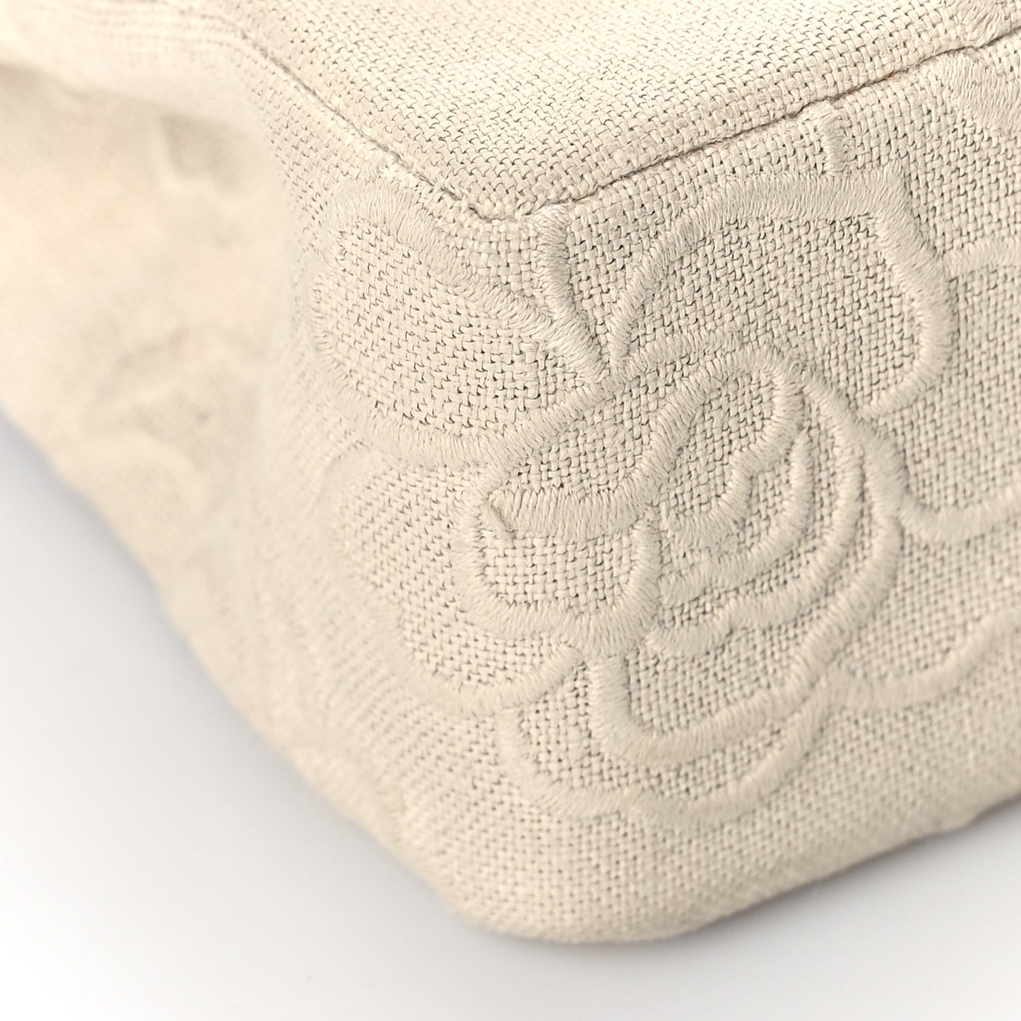 Canvas Camellia Embroidered Medium Double Flap Ivory