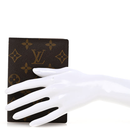 Louis Vuitton Monogram Passport Cover 2 of 9
