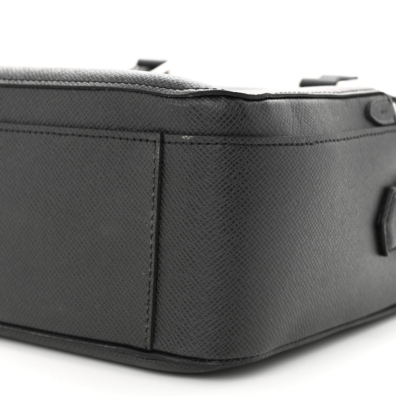 Louis Vuitton Taiga Porte-Documents Business MM Ardoise 10 of 12