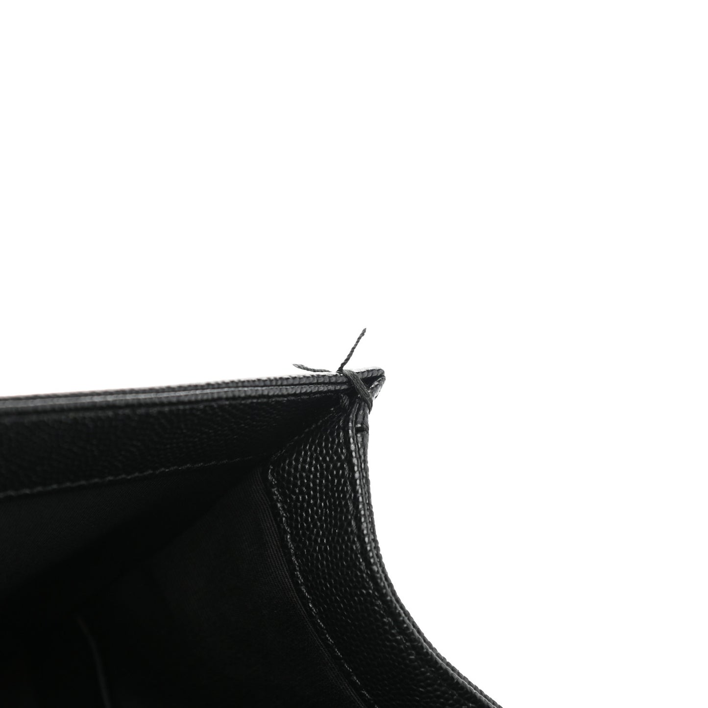 Caviar Quilted Medium Boy Flap Black