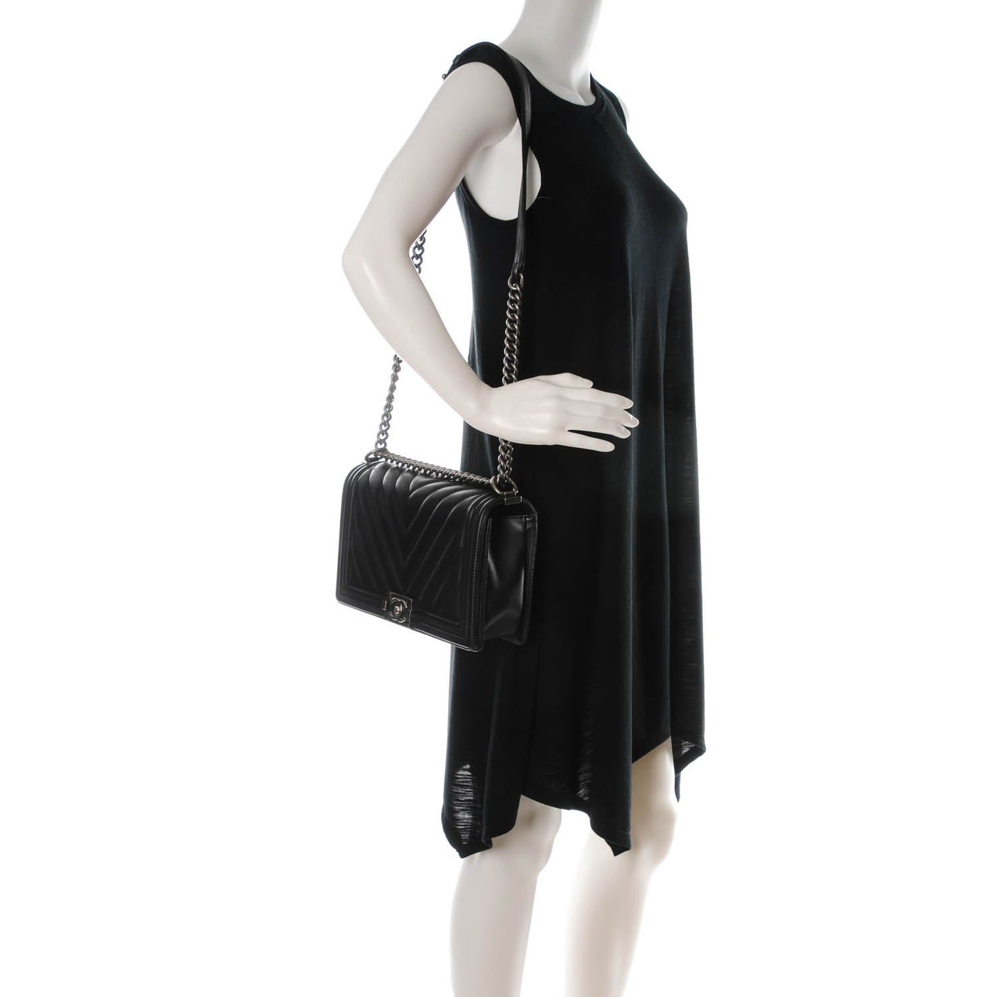 Calfskin Chevron Quilted Medium Boy Flap Black
