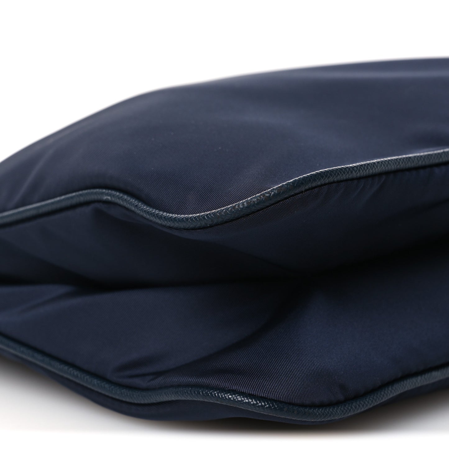 Tessuto Nylon Saffiano Flat Messenger Bag Blue
