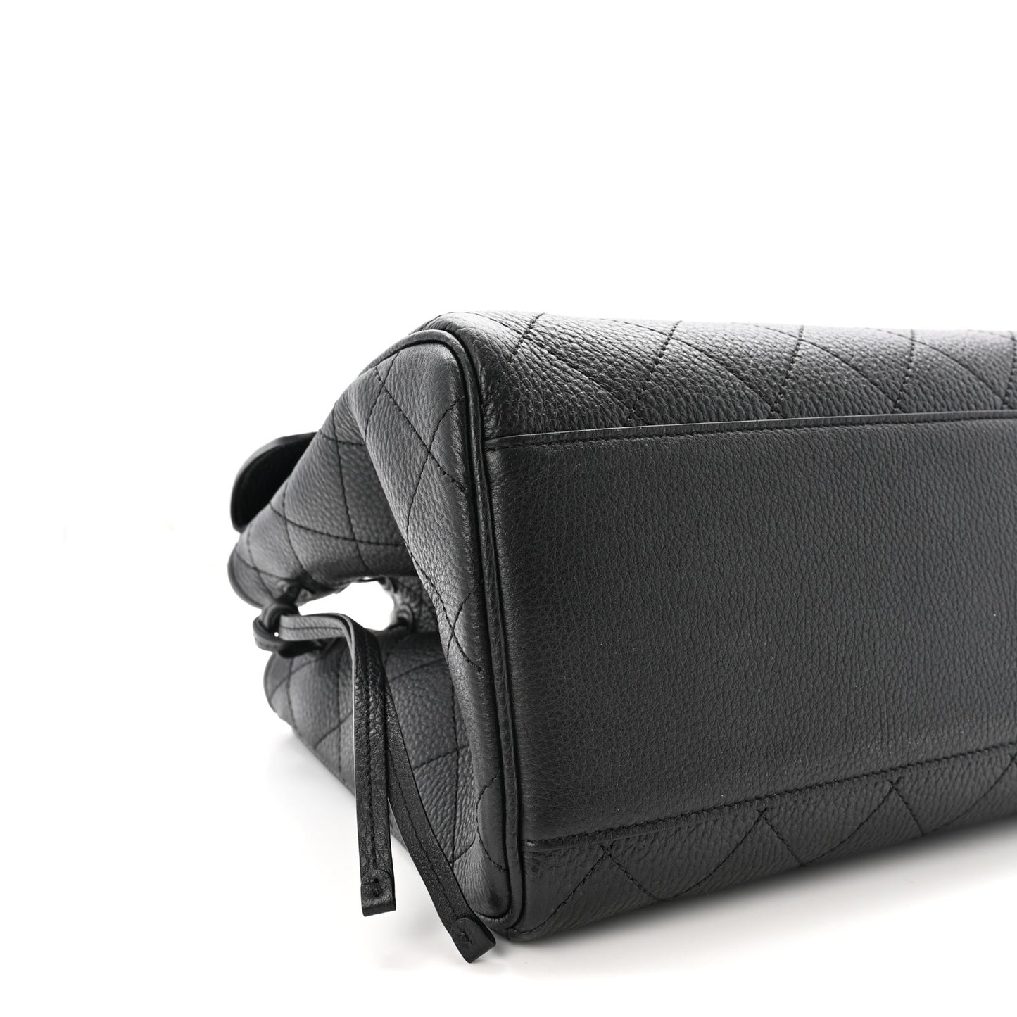 Grained Calfskin Stitched Urban Essentials Large Shopping Bag Black