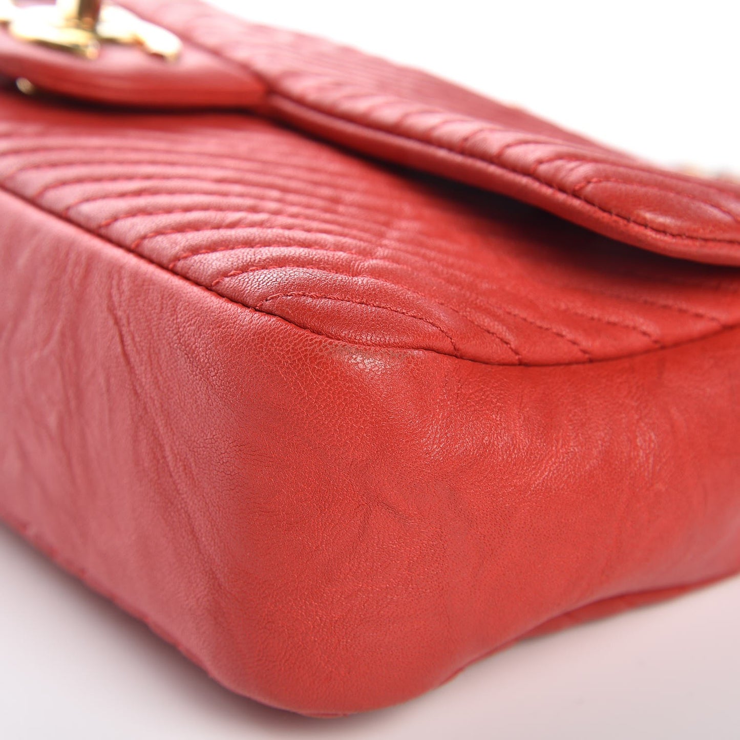 Calfskin Surpique Chevron Medium Flap Red