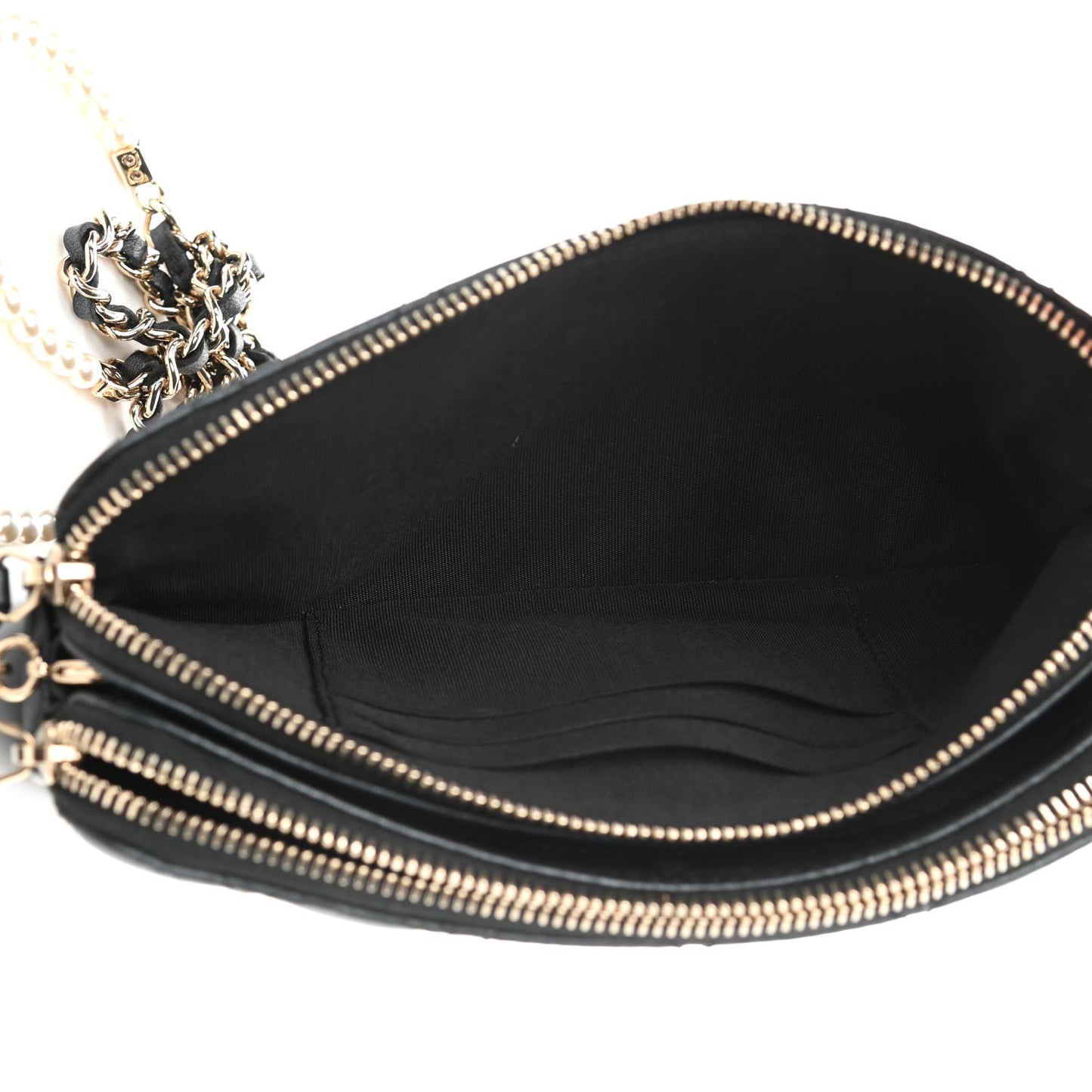 Iridescent Lambskin Quilted Pearl Clutch With Chain Black