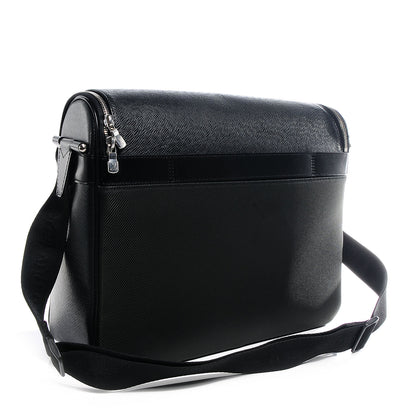 Louis Vuitton Taiga Taimyr Messenger Bag 3 of 8