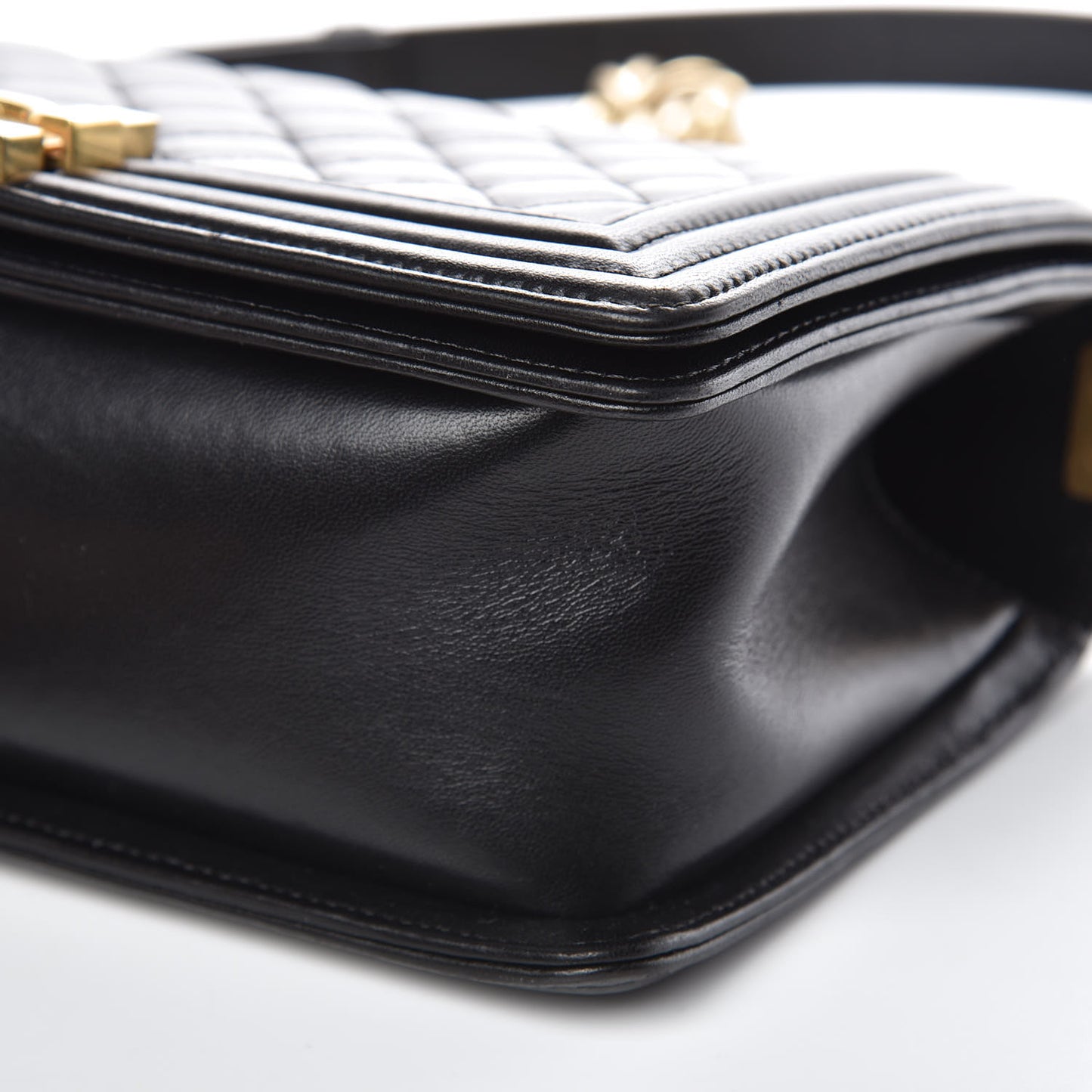 Lambskin Quilted Medium Boy Flap Black