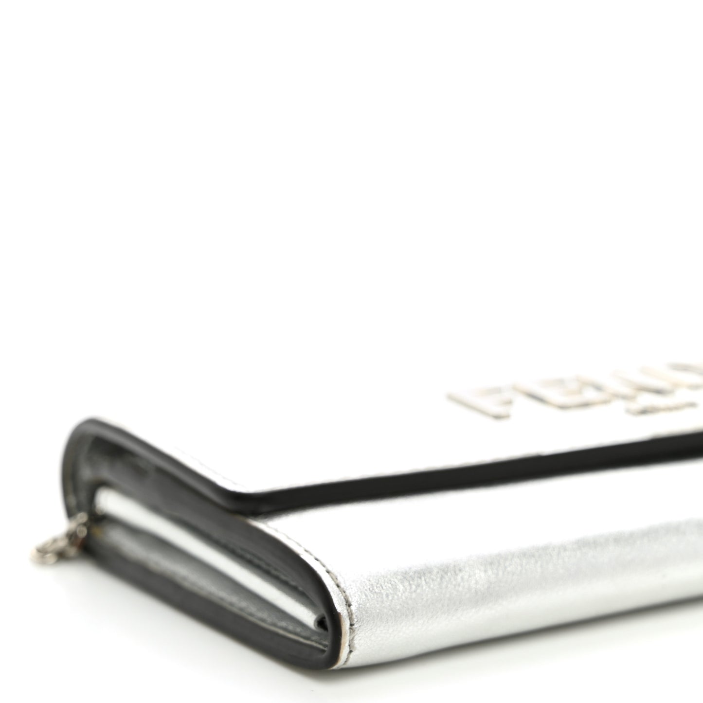 Metallic Calfskin Continental Wallet On Chain Argento