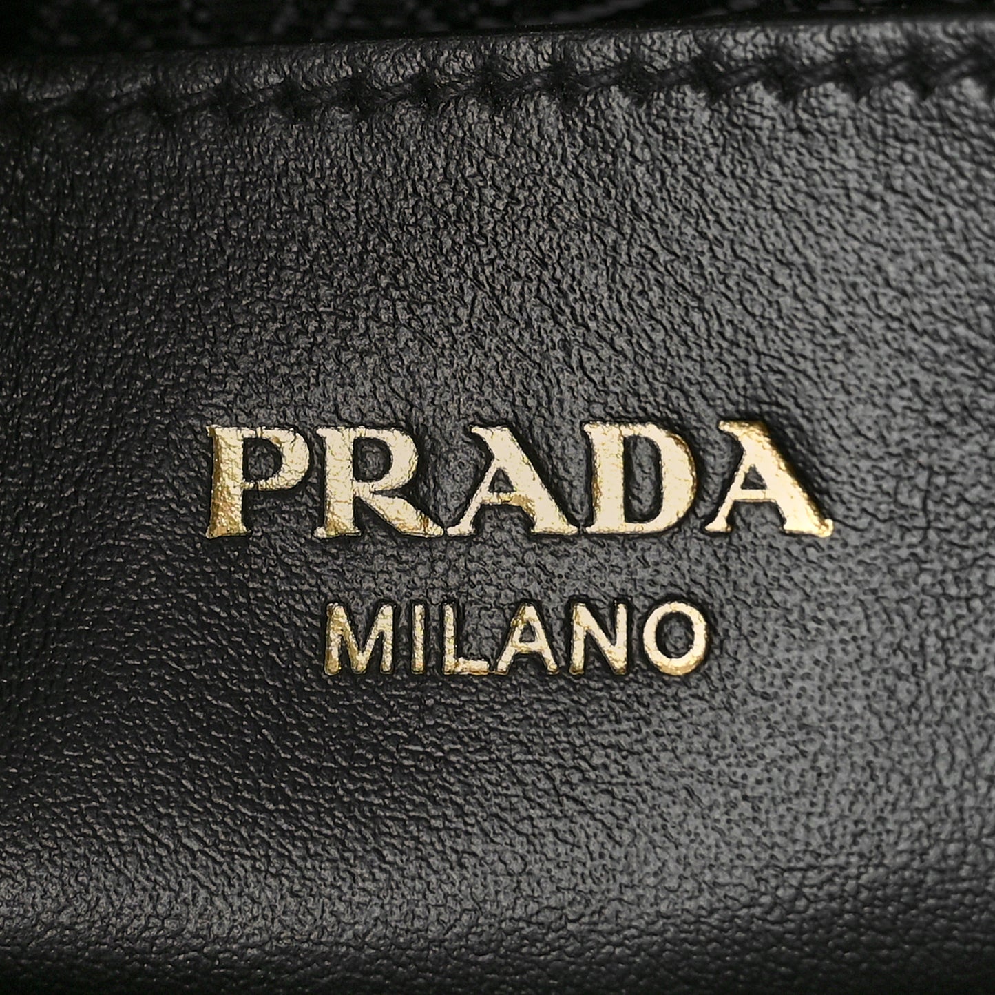 Saffiano Soft Calfskin Small Zippered Tote Black