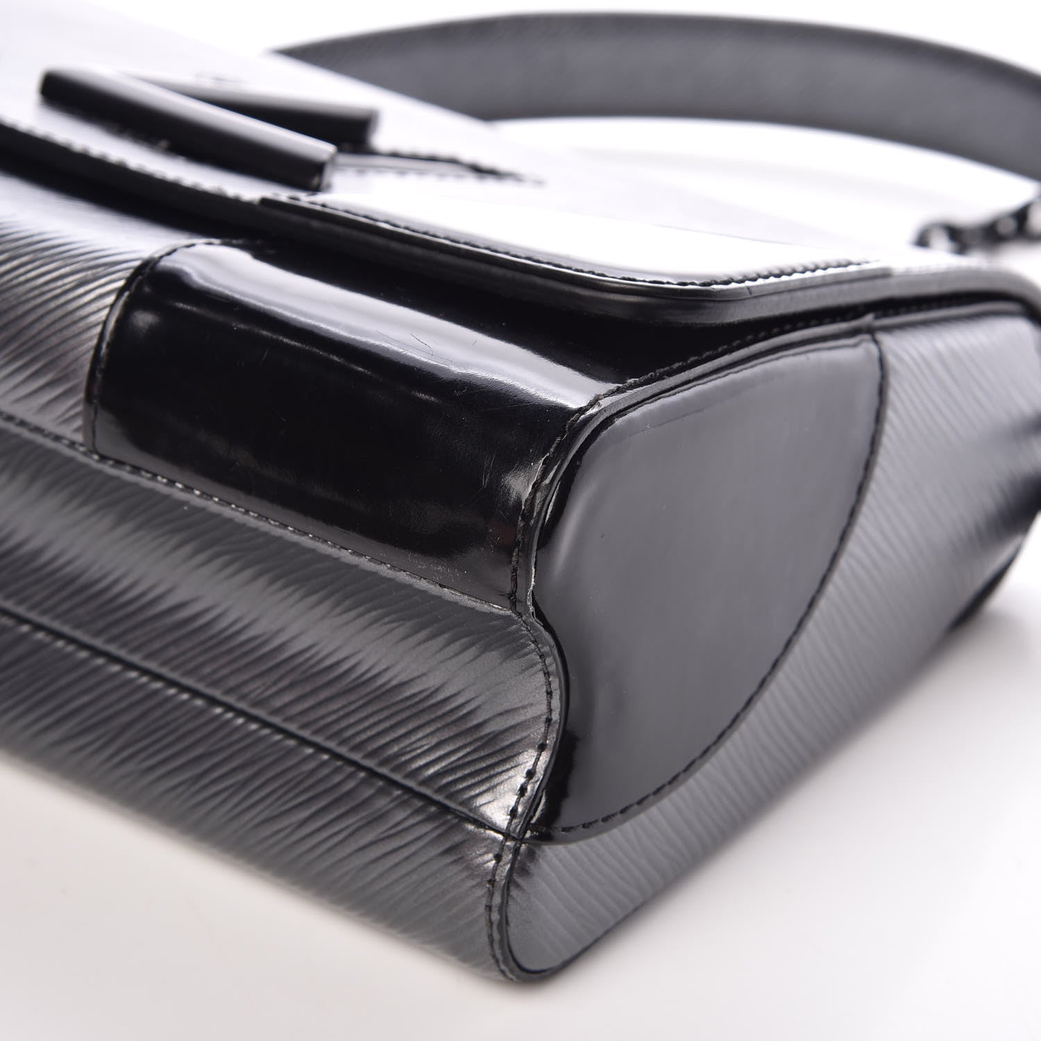 Louis Vuitton Epi Patent Twist Shoulder Bag MM Anthracite Nacre 11 of 16