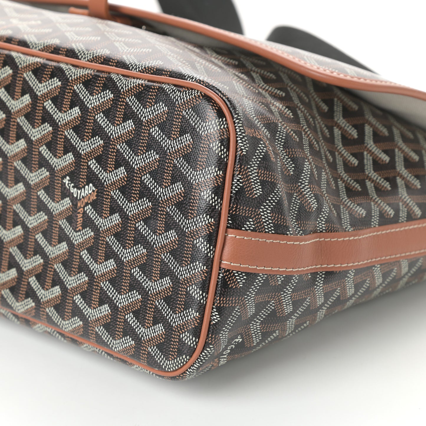 Goyardine Capetien Messenger Bag Black Gold