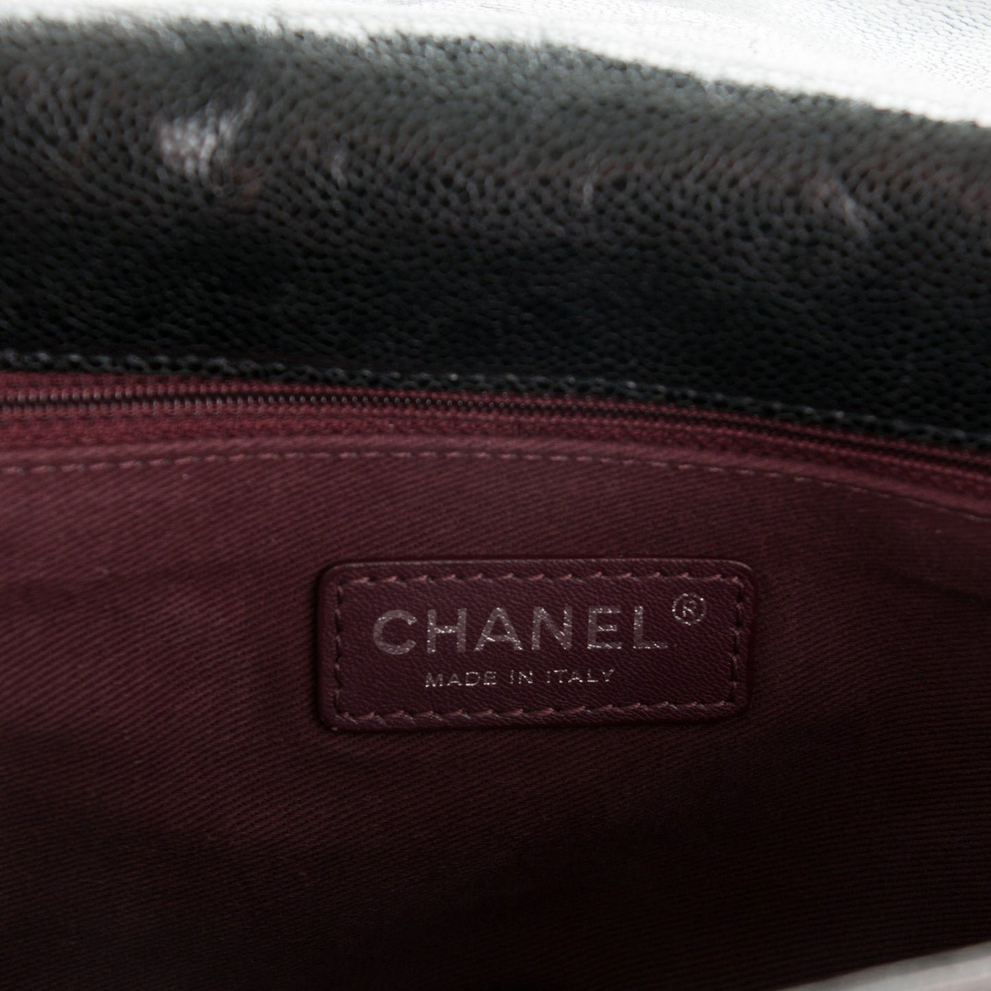 Crumpled Grained Calfskin Jumbo CC Crave Flap Black