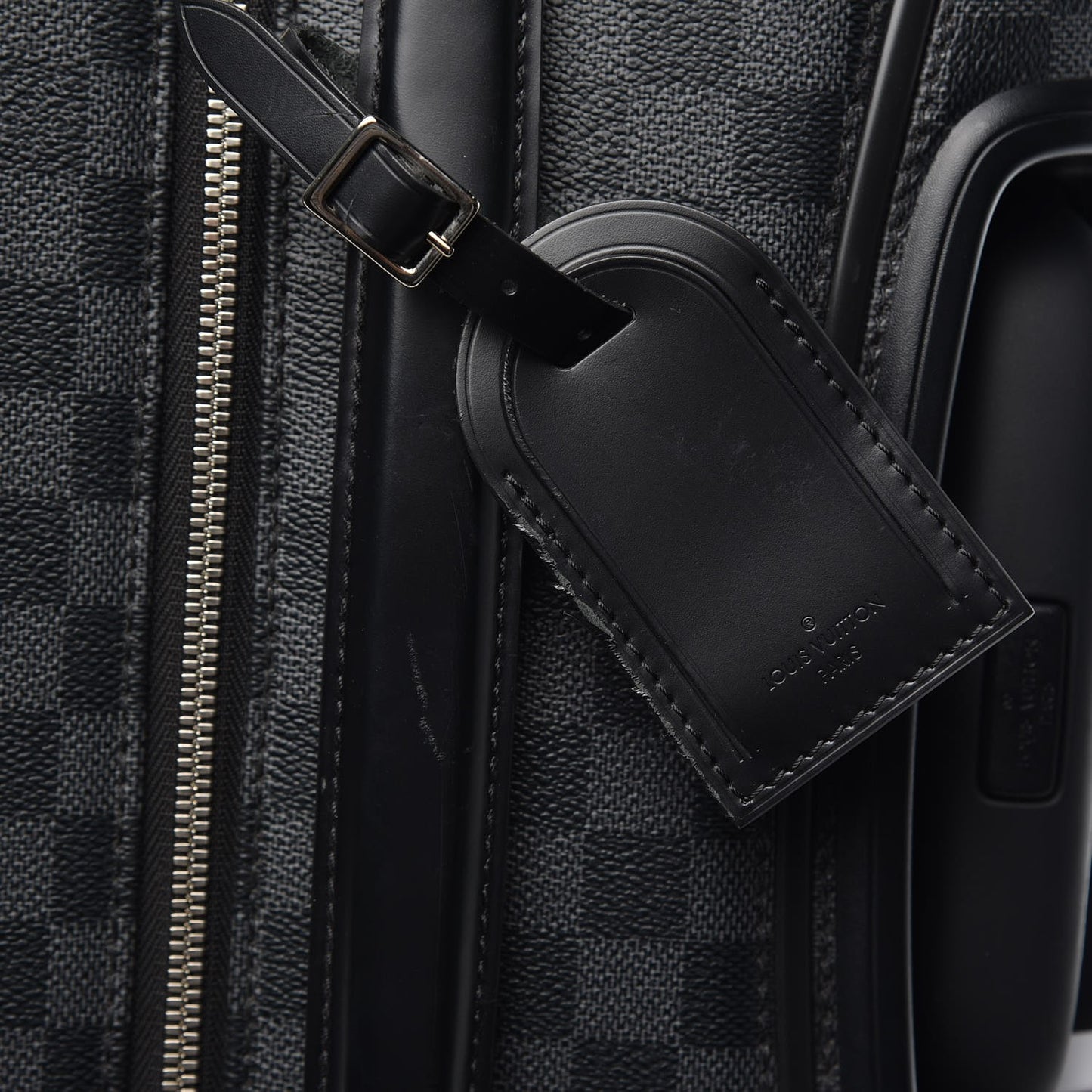 Damier Graphite Zephyr 70