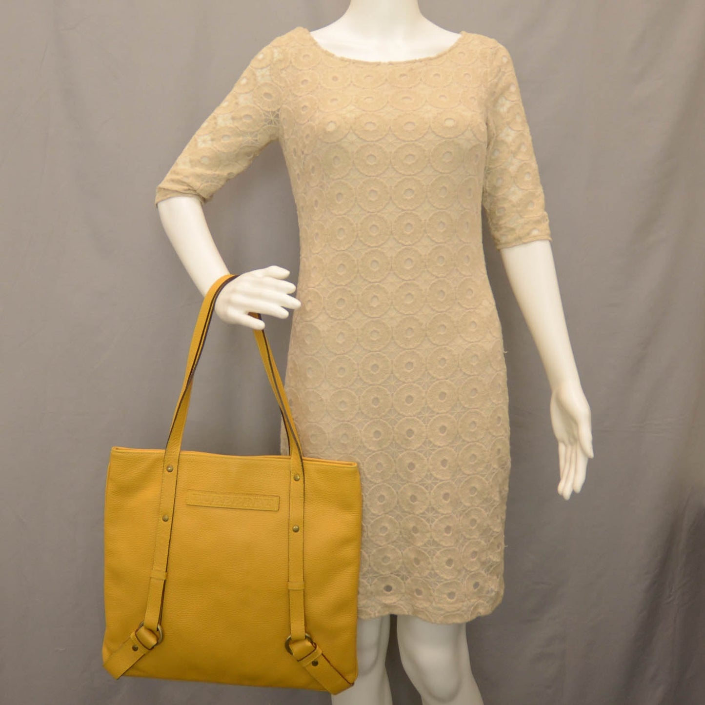 Grain Calfskin Flat Portrait Tote Yellow
