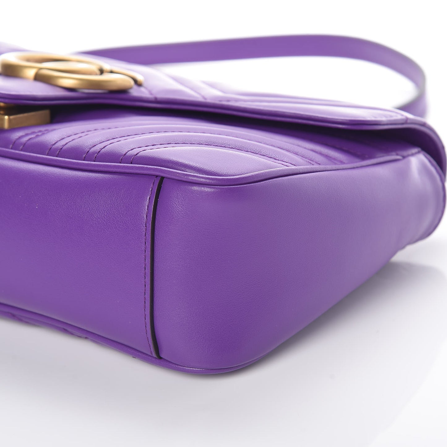 Calfskin Matelasse Small GG Marmont Shoulder Bag Shine Purple