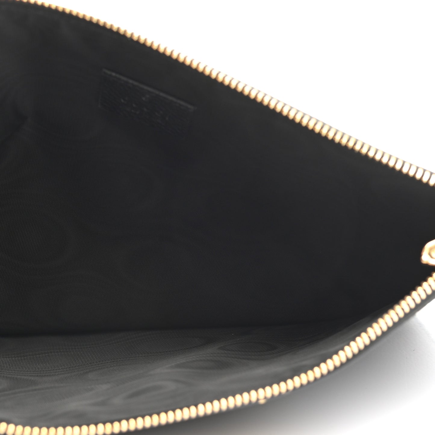 Grainy Calfskin Zumi Pouch Black