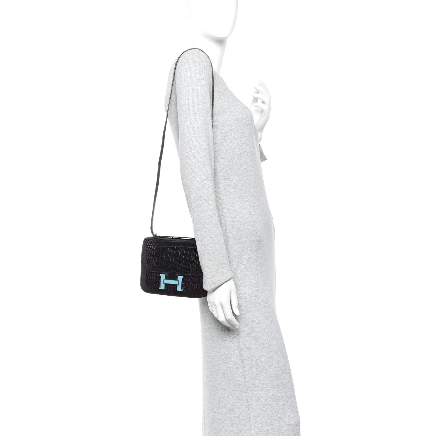 Hermes Shiny Alligator Enamel Constance 18 Prunoir Bleu Saint Cyr 2 of 10
