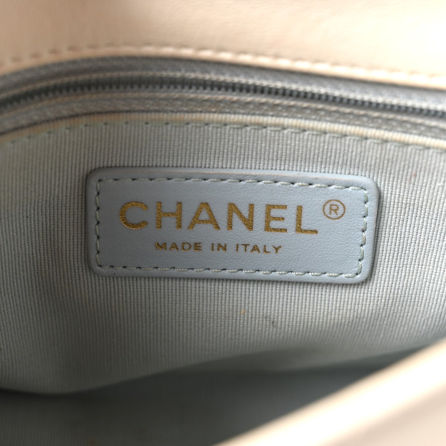 Shiny Lambskin Quilted Pearl Twist Mini Square Flap White