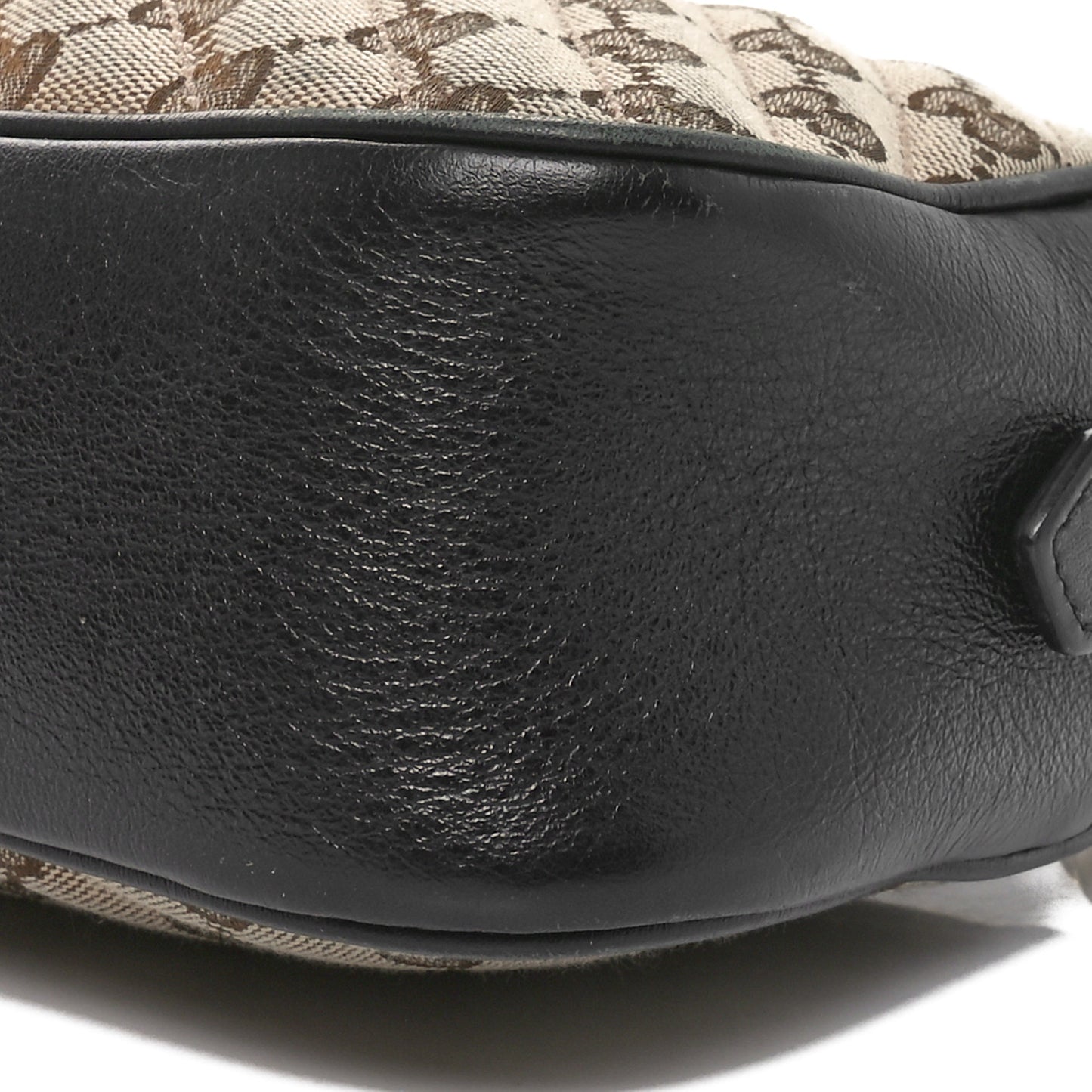 Monogram Matelasse Diagonal Small GG Marmont Chain Shoulder Bag Beige Black