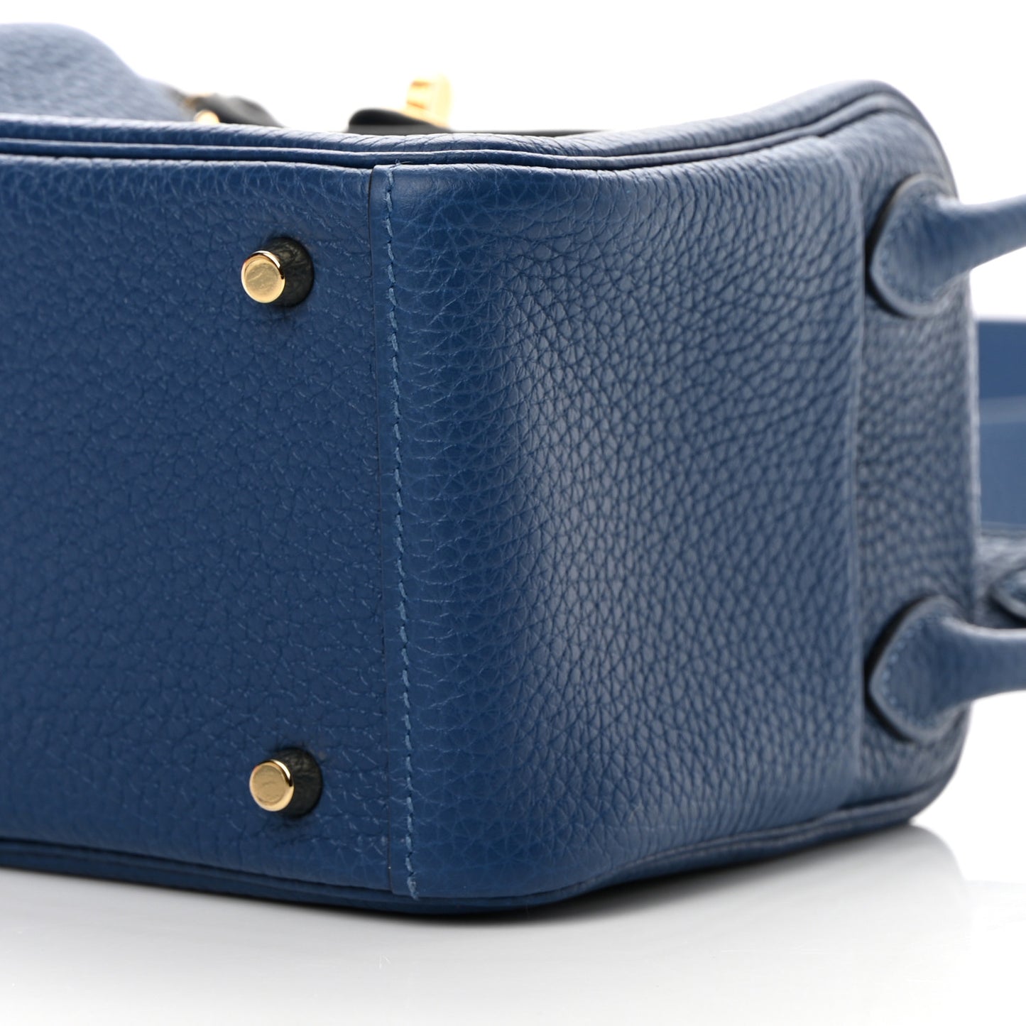 Taurillon Clemence Mini Lindy 20 Deep Bleu