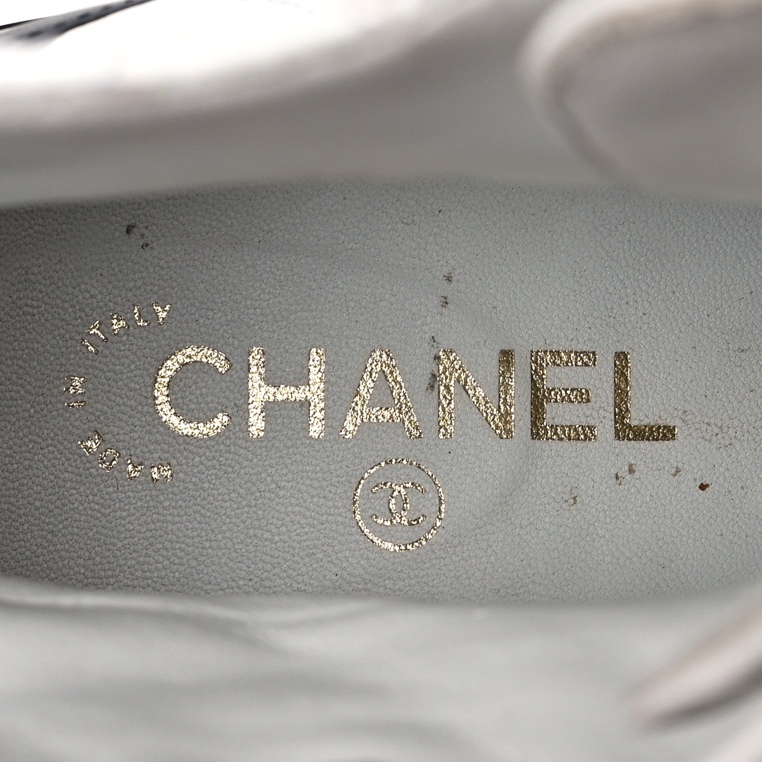 Chanel Shiny Goatskin Calfskin Quilted Lace Up Combat Boots 40.5 White Black 7 of 12