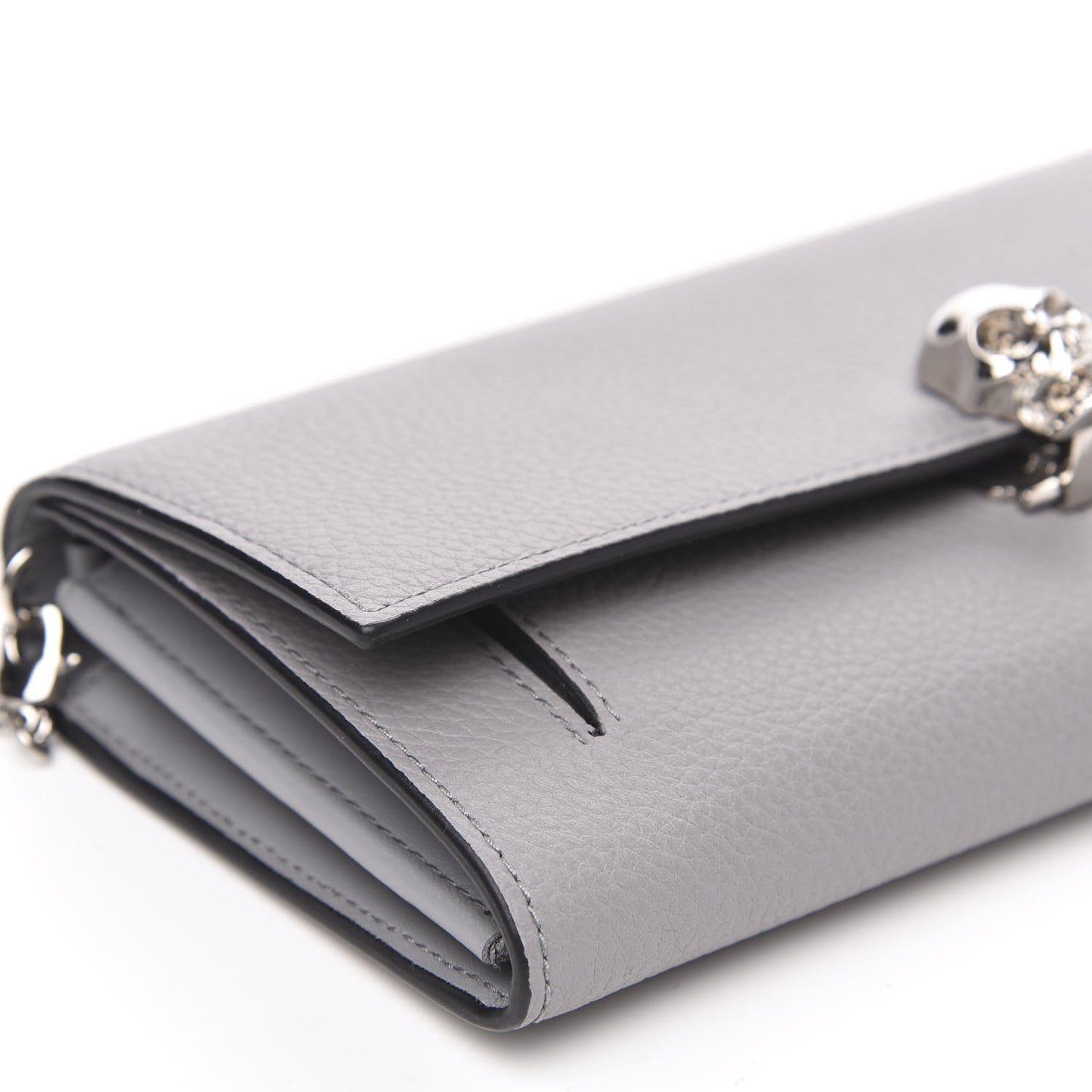 Pebbled Calfskin Skull Wallet on Chain Grey