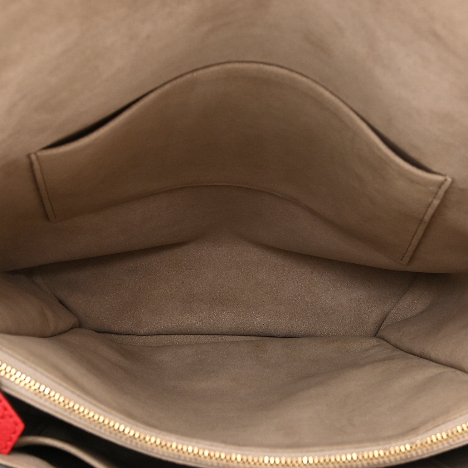 Louis Vuitton Taurillon Volta Coquelicot 5 of 18